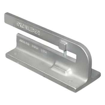 Antena Móvil de Bajo Perfil / 450-465 MHz / 15 MHz BW / Ganancia Unitaria 2.1 dBi / 50 W / UHF Hembra / 64x64x191 mm / 2.5x2.5x7.5 pulgadas