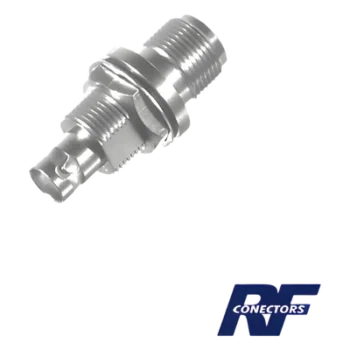 Adaptador RF / N Hembra a BNC Hembra / Montaje Chasis Doble D Plano / Bronce Niquelado / Contacto Oro / Aislante Teflón
