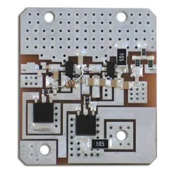 Tarjeta de Multiacoplador UHF / 400-512 MHz / 8 Salidas / Ganancia 0-18 dB / 12-18 Vcc / 7' x 19' x 3' (17.8 x 48.3 x 7.6 cm)