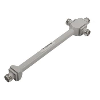 Divisor reactivo de 3 vías / 575-2700 MHz / 300W / PIM -161 dBc / 4.3-10 IP68 / 1.5 pies