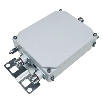Diplexor / 617-2180 MHz & 2300-2700 MHz / 200 W / -161 dBc PIM / 4.3-10 Hembra / IP67