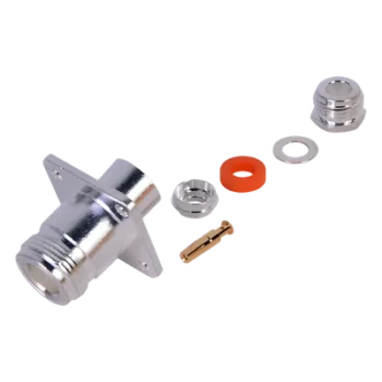Conector N Hembra, montaje con 4 perforaciones a 18 mm.