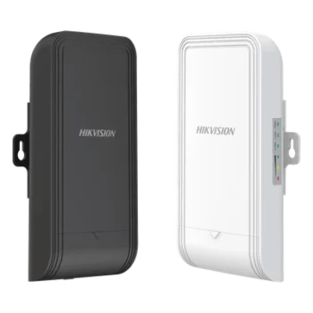 Kit Enlace Punto a Punto / 5 GHz / 300 Mbps / 500 m (1640.4 ft) / Antena 7 dBi MIMO 2x2 / PoE Pasivo 12-24V