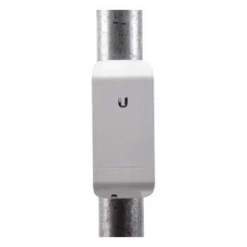 CPE inalámbrico / 2.4 GHz / 150 Mbps / Antena 8 dBi / 1 puerto 10/100 Mbps / PoE 24V / 161x31x80 mm