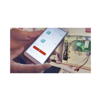 Panel de Alarma Cloud Híbrido / 8 Zonas Cableadas / 32 Zonas Inalámbricas / 4G LTE Integrado / Sirena 100 dB / Certificación UL