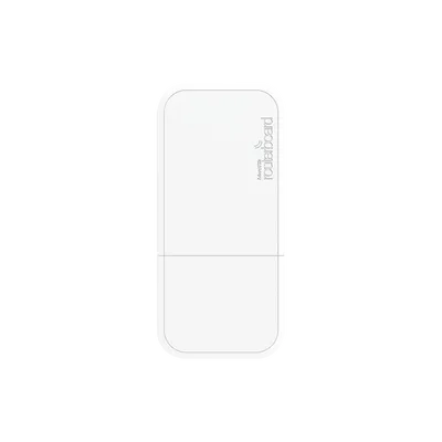 Punto de Acceso 60 GHz / 8 CPE Simultáneos / Alcance 200 m (656.2 ft) / 1 Gbps / Apertura 60° / PoE 802.3af/at / IP Resistente a Intemperie