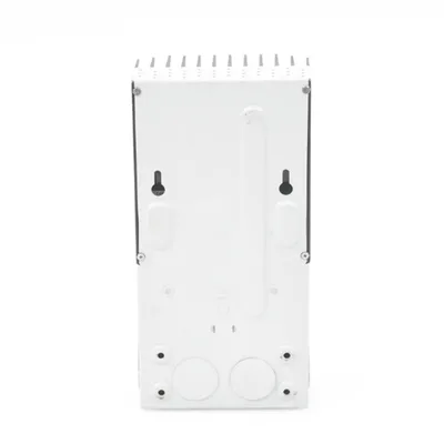 Controlador de Carga Solar PWM / 45 A / 12V 24V 48V / Puerto RS-232 / Hasta 4 kW / 7 Preajustes / Operación hasta 60°C / 13.1 ft² Disipador