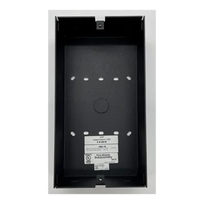 Caja de Montaje en Superficie / Para Módulo Anunciador / Entradas 1/2 Pulgada / 21.6 cm (8.5 in) Alto