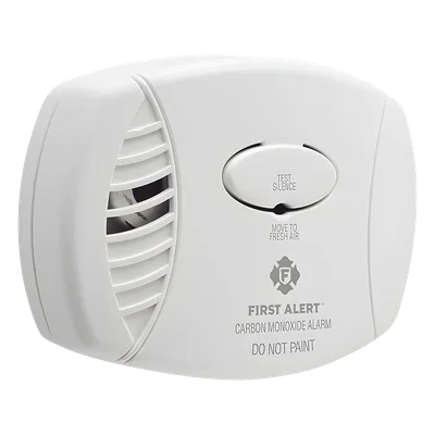 Detector de Monóxido de Carbono / Sensor Electroquímico / Alarma 85 dB / Enchufable con Batería de Respaldo / Operación Continua