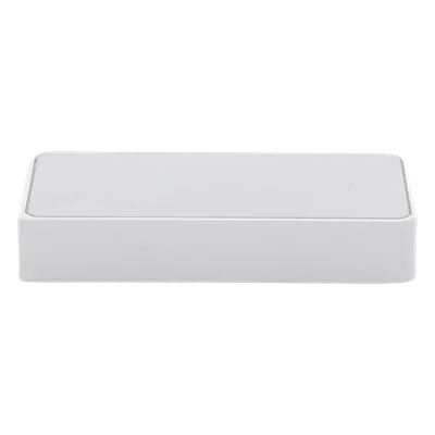 Switch de escritorio / 8 puertos / 10/100 Mbps / Auto-MDI/MDIX / Green Ethernet / 5.3x3.1x0.9 in