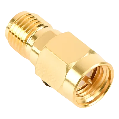 Adaptador en Línea / SMA Macho a SMA Hembra Inverso / Cuerpo Bronce Oro / Contacto Oro / Aislante Teflón