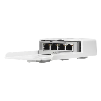 Switch PoE de Paso para Exterior / 4 Puertos Gigabit / 24V PoE / IP67 / -30°C a 70°C / 4 Gbps Throughput