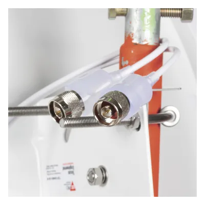 Antena Direccional / Rango Extendido 4.8 - 6.5 GHz / 28 dBi / Haz 7° / Polaridad Dual ±45° y V/H / Resistencia 200 km/h
