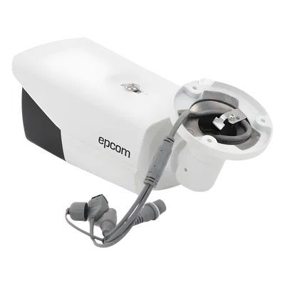 Cámara Bullet TURBOHD 4K / Lente Mot. 2.7 a 13.5 mm / IR EXIR 80 m / 262 ft / IP67 / 12 Vcc - 24 VCA / dWDR