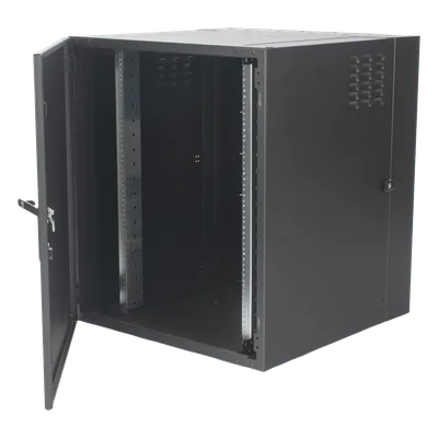 Gabinete de Montaje en Pared / 18U / 737 mm (29 in) Ancho / 762 mm (30 in) Profundidad / Puerta Sólida Frontal / Paneles Laterales Ventilados / IP20 / NEMA Type 1