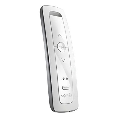 Control Remoto RF / 2 Canales / Alcance 200 m (656.2 ft) / Posición Favorita Programable / IP30