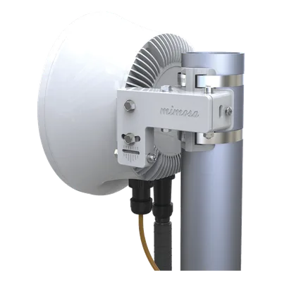Radio Backhaul PTP / 24 GHz / 1.5 Gbps / MIMO 4X4:4 / OFDM 256 QAM / Antena 33 dBi / IP67 / SFP / GPS+GLONASS