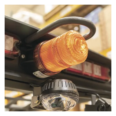 Mini Burbuja LED / Rango 12-80 VCC / IP66/67 / 8 Destellos 70 FPM / SAE J845 Clase III / Montaje Permanente
