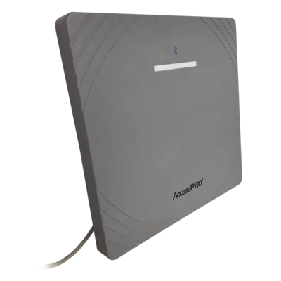Lector RFID UHF / Alcance 12 m (39.4 ft) / Antena 12 dBi / Bluetooth / Wiegand 26 Bits / -20 a 80 °C