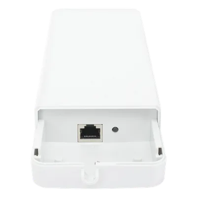 Suscriptor Inalámbrico / 5 GHz / MIMO 2x2 / 140 Mbps / Antena Integrada 14 dBi / Alcance 3 km (1.86 mi) / IP55