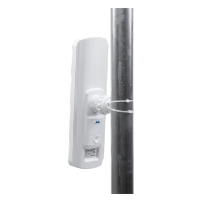 Estación Base airMAX / 5 GHz / 450 Mbps / Antena 17 dBi / Cobertura 90° / GPS Sync / 2x2 MIMO