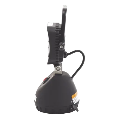 Luz de Trabajo Recargable / 650 Lúmenes / 5 LED 3W / IP67 / Montaje Magnético / 3-4 Horas Autonomía