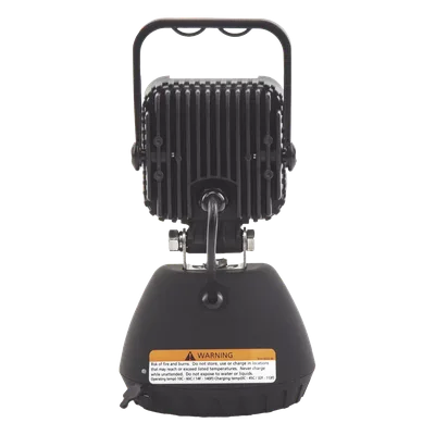 Luz de Trabajo Recargable / 650 Lúmenes / 5 LED 3W / IP67 / Montaje Magnético / 3-4 Horas Autonomía