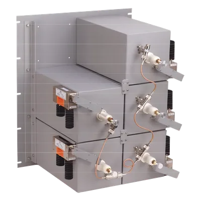 Combinador de RF / 5 Canales / 440-512 MHz / 125 W / 300 kHz Separación / Doble Aislador / N Hembra / 19 x 19 x 22.8 in