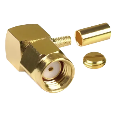 Conector Coaxial SMA Macho Inverso / Ángulo Recto / Anillo Plegable / Compatibilidad RG-174/U y Belden 8216 / Cuerpo Bronce con Recubrimiento de Oro / Aislante Teflón