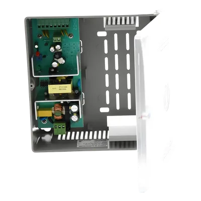 Fuente de Poder con Gabinete / 4 Salidas / 11-15 Vcc / 5 A / Entrada 96-264 Vca / Protección Sobrecorriente y Cortocircuito / LED Estado