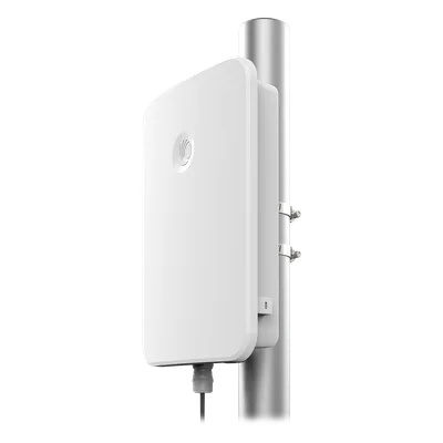 Access Point Wi-Fi 5 / Alta Densidad 512 Usuarios / Doble Banda 2.1 Gbps / IP67 / -40°C a 65°C / PoE 802.3at / Beamforming 8 dBi