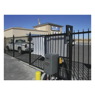 Operador de Puerta Corrediza / 450 kg / 12 m (39.4 ft) / Motor 1/2 HP / Baterías de Respaldo 7.2 Ah / Uso Continuo