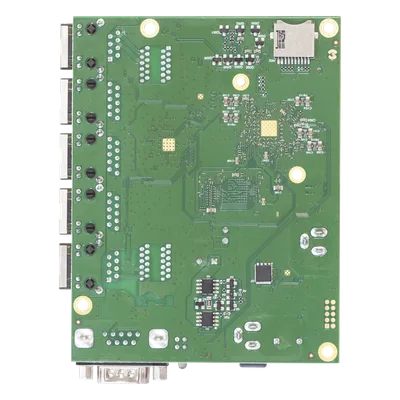Enrutador Ethernet / 5 Puertos Gigabit / CPU ARM 4 Núcleos 716 MHz / 1 GB RAM / PoE 802.3af/at / -40°C a 70°C