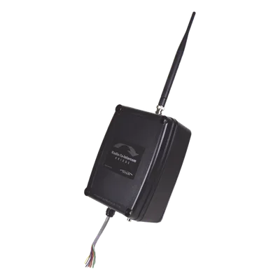 Adaptador para Sistemas de Voceo y Radio / Doble Banda VHF 150-160 MHz / UHF 450-470 MHz / Entrada Auxiliar / Grabación de Mensajes / Compatible DTMF y Selcall