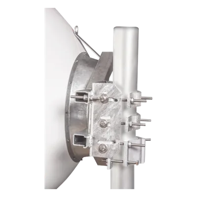 Antena Parabólica Direccional / Dual Polarización Simultánea / 4.9 a 6.1 GHz / Ganancia 35 dBi / Plato Profundo 1.2 m (3.9 ft) / F/B 53 dB