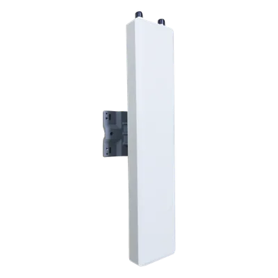 Antena Sectorial / 2.4 GHz / 14 dBi / Haz 70° / Polarización Dual Slant ±45° / Resistencia Viento 216 km/h (134 mph)