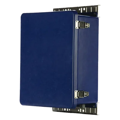 Gabinete de Seguridad para Wireless / NEMA 4X / IP66 / 356 x 305 x 152 mm (14 x 12 x 6 in) / Fibra de Vidrio y Aluminio / Montaje en Poste