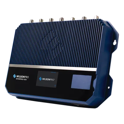 Amplificador Celular Enterprise / Montaje en Pared / 4800 m² (51667 ft²) / 3 Antenas Exteriores / Control Remoto LTE