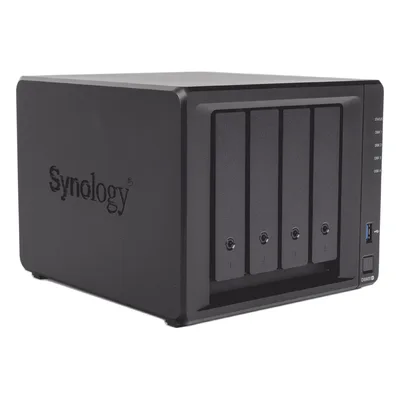 Servidor NAS de escritorio con 4 bahías / Expandible a 9 bahías / Hasta 144 TB