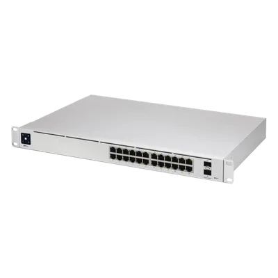 Switch Capa 3 / 24 Puertos Gigabit RJ-45 / 2 Puertos 10G SFP+ / 88 Gbps / 1U Rack / 1.43 x 11.63 x 17.42 pulgadas