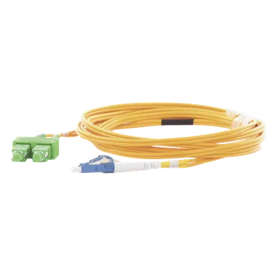 Jumper de Fibra Óptica / Monomodo 9/125 / LC/UPC-SC/APC / Dúplex / 2.0 mm PVC / 3 m (9.84 ft) / Amarillo
