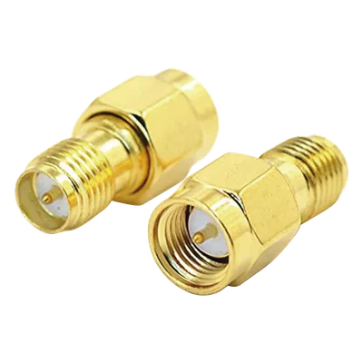 Adaptador RF / SMA Macho a SMA Hembra Inverso / Montaje en Línea / Cuerpo Bronce con Oro / Aislante Teflón