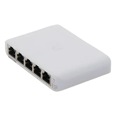 Switch Administrable Compacto / 5 Puertos Gigabit RJ45 / PoE 802.3af/at Entrada / USB-C o PoE / 4.22 x 2.76 x 0.83 pulgadas