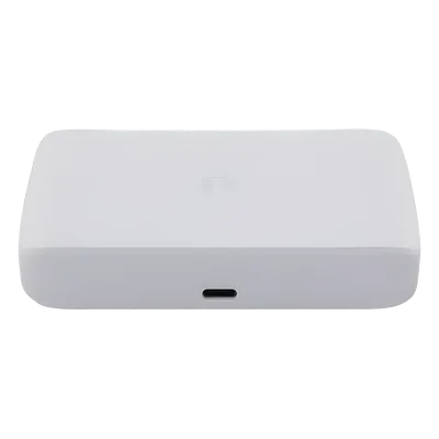 Switch Administrable Compacto / 5 Puertos Gigabit RJ45 / PoE 802.3af/at Entrada / USB-C o PoE / 4.22 x 2.76 x 0.83 pulgadas