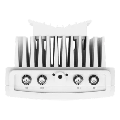 Radio de Backhaul de alta capacidad hasta 1.2 Gbps, banda licenciada 11 GHz (10.7-11.7 GHz), no incluye duplexers