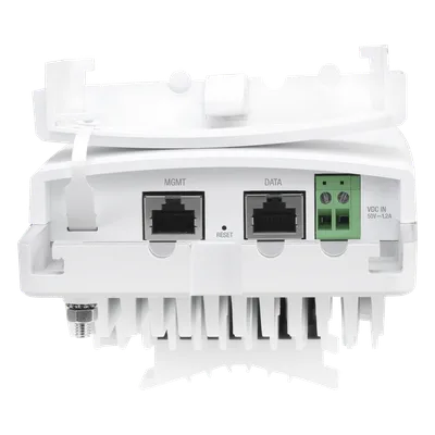 Radio de Backhaul de alta capacidad hasta 1.2 Gbps, banda licenciada 11 GHz (10.7-11.7 GHz), no incluye duplexers