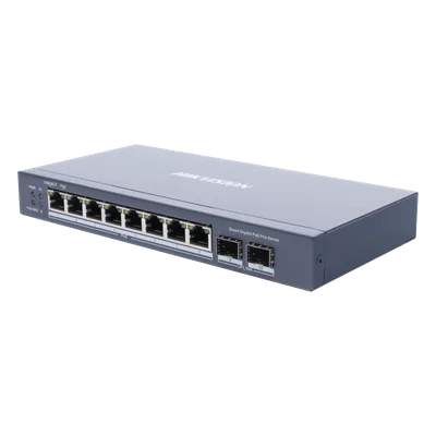 Switch Administrable PoE+ / 8 Puertos Gigabit / 2 SFP / Extensión 300 m (984.3 ft) / 110 W / Gestión en la Nube