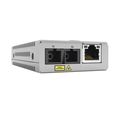 Convertidor de medios / 10/100TX a 100FX / Multimodo SC / 2 km / TAA / Multiregión PSU / 0°C a 50°C