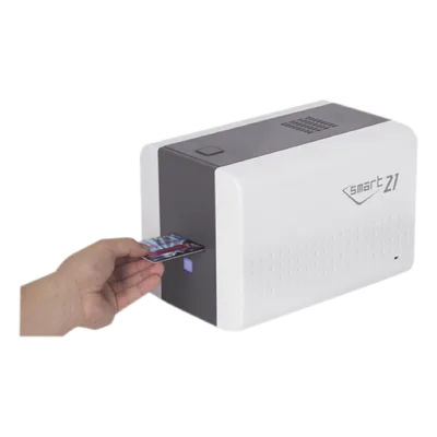 Impresora de Tarjetas PVC / Semi-Automática Manual / Color y Monocromo 24 s / Resolución 300/600/1200 ppp / Borde a Borde / CR80 PVC y Poliéster