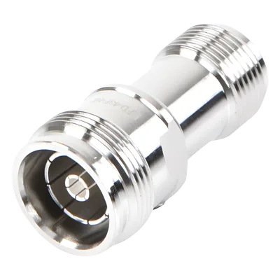 Adaptador RF en Línea / 4.3-10 Macho a N Hembra / 50 Ohm / 5,500 MHz / PIM -160 dBc / VSWR 1.10:1
